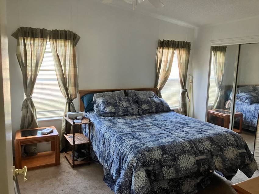 2115 Sawgrass Lane a Ruskin, FL Mobile or Manufactured Home for Sale